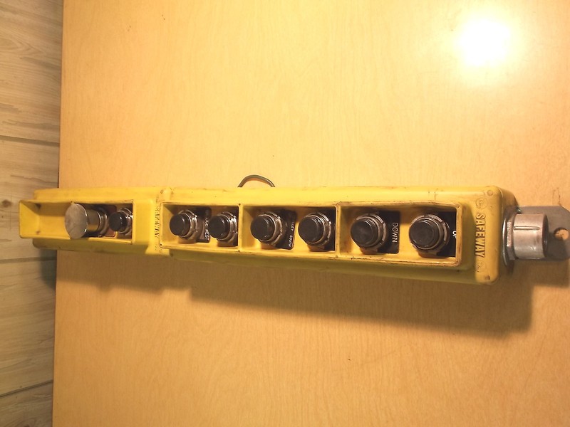 USED DANIEL WOODHEAD 8 BUTTON SAFEWAY CONTROLLER FREE SHIPPING