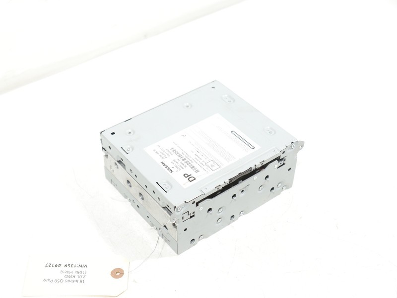 2017-2019 Infiniti Q50 AM FM Radio CD Player Receiver 28330-4HB3B OEM