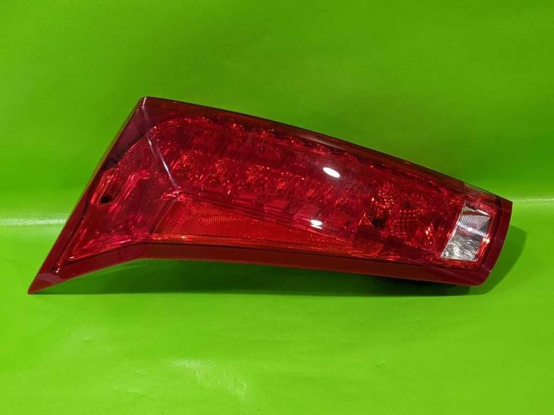10-16 SRX DRIVER LEFT TAILLIGHT LAMP OEM 4082-39