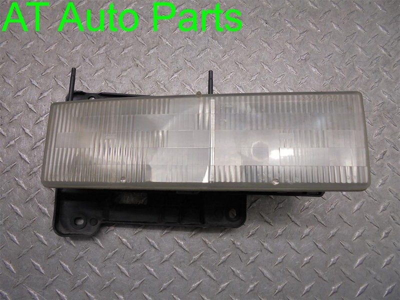 97 98 99 00 C1500 K1500 COMPOSITE PASSENGER HEADLAMP 15602614