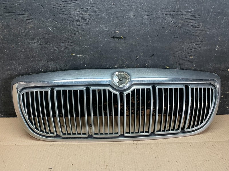 1998 to 2002 Mercury Grand Marquis Front Upper Grill Grille OEMZ8378 DG
