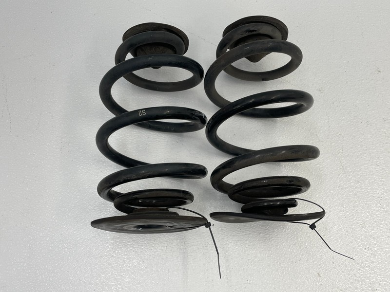 12-15 BMW Z4 sDrive28i E89 Rear Left & Right Coil Shock Spring Set RWD 1465 OEM