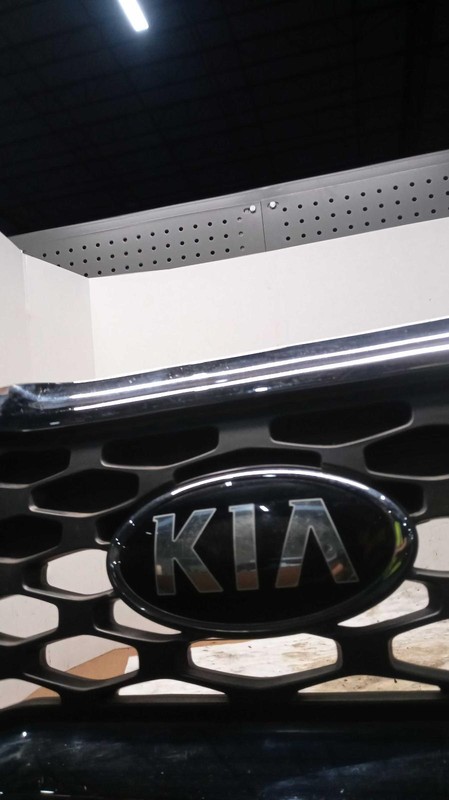 2020 KIA Telluride Grille OEM Black 4DR SUV Used 86350S9100 63K Miles