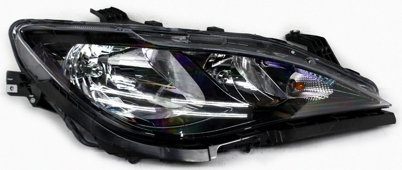 OEM Right Side Halogen Headlamp For Chrysler Pacifica Voyager Caravan 68228944AH