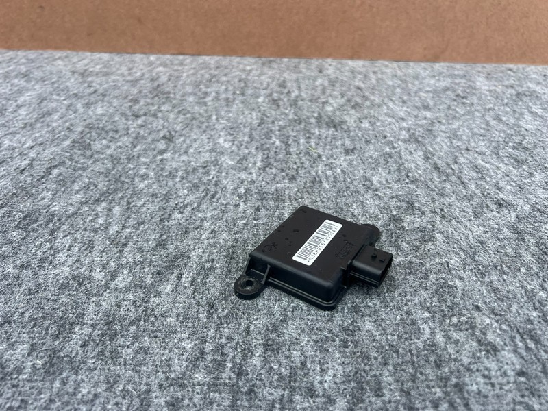 INFINITI Q50 Q60 14-24 OEM FRONT RIGHT PASSENGER SEAT WEIGHT SENSOR MODULE UNIT
