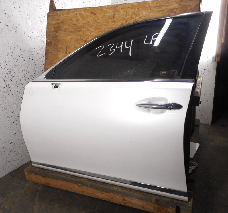 2007-2012 Lexus LS460 Front Door Assembly Driver Left OEM 077 Infrared Glass