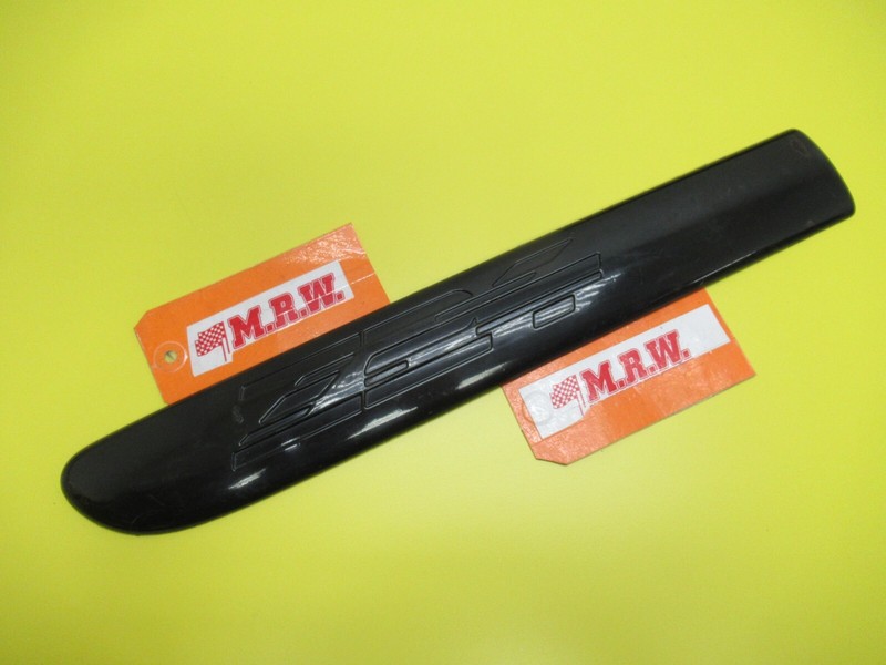 MOLDING TRIM BODY QUARTER PANEL PASSENGER SIDE R 95-05 CAVALIER Z24 COUPE 2 DOOR