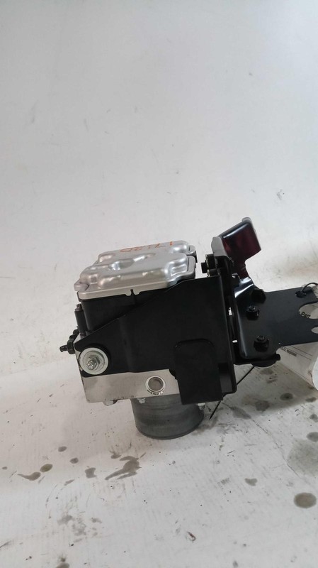 NISSAN ROGUE 2024 ABS Pump & Motor Assembly OEM 476604MU3B 2K Miles