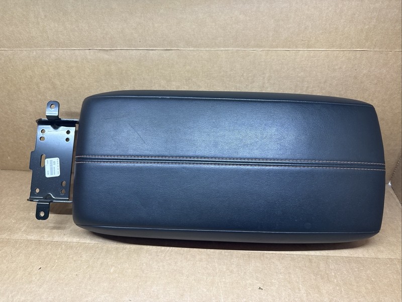 2019-2022 Nissan Altima Center Console Lid Arm Rest Armrest Black