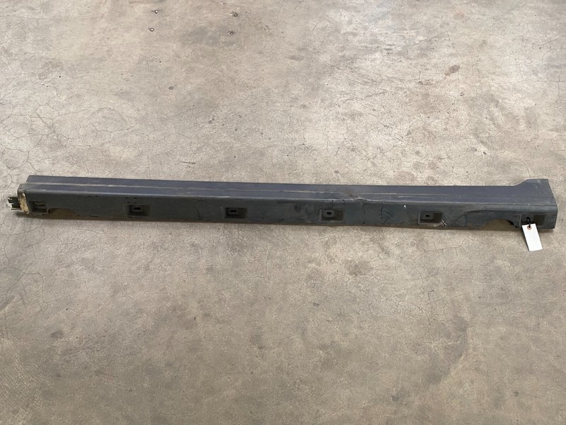 ⭐2008-2015 LAND ROVER LR2 LEFT SIDE SKIRT ROCKER PANEL MOLDING OEM LOT2355