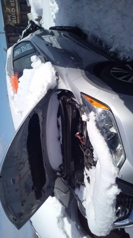 2019 Nissan Kicks Left Headlight Assembly Silver OEM 653047 106k Miles