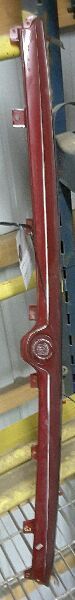 98 99 00 01 02 03 04 SEVILLE TAIL LIGHT LID MTD UPPER W/EMBLEM 55980