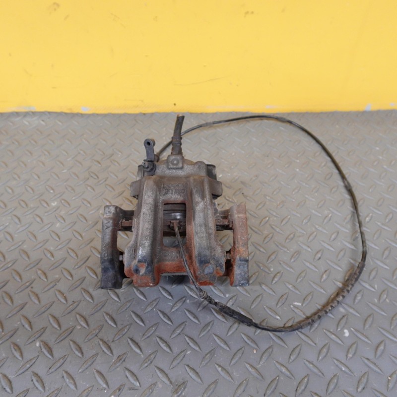 2014-2016 BMW 435i F32 F33 F36 Rear Right Side Brake Caliper Oem 34216865641