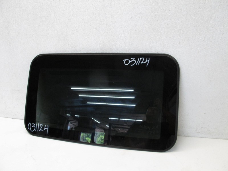09-16 AUDI B8 A4 SEDAN WAGON SUN ROOF SUNROOF GLASS WINDOW OEM 031124