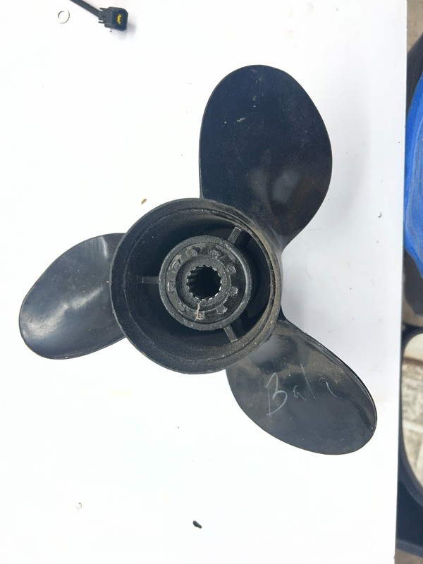 Mercury 13 X 19P Propeller Aluminum 48-77346A45 Prop 48-77346-c1 19 Pitch