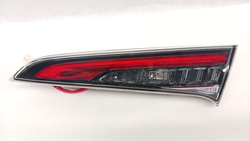 19-'22 TOYOTA COROLLA Hatchback Right passenger inner Taillight OEM Grade A!