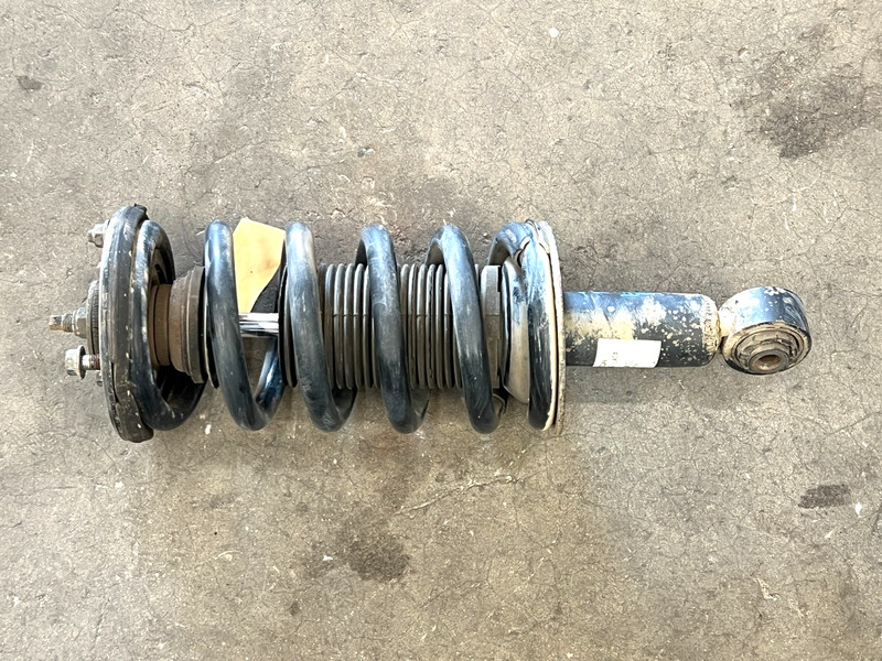 ⭐2011-2020 INFINITI QX80 QX56 FRONT RIGHT PASS SHOCK STRUT ABSORBER OEM LOT2661