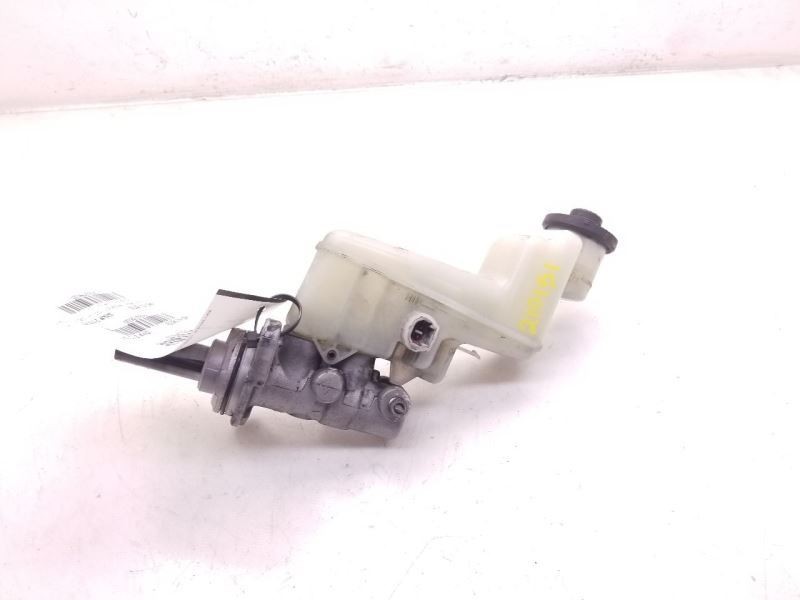 07-09 TOYOTA CAMRY 4CYL FWD BRAKE MASTER CYLINDER ASSEMBLY