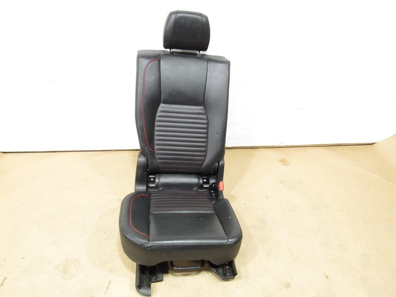 15-19 Land Rover Discovery Sport 2018 Rear Right Seat Cushion Assembly ;