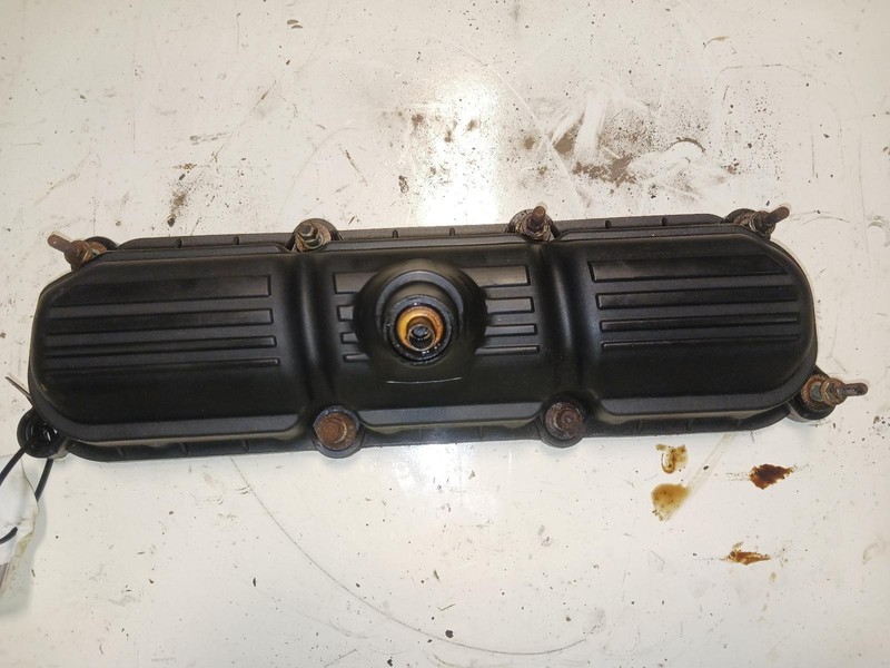 10 VOLKSWAGEN ROUTAN passenger side Valve Cover 3.8L OEM 6 Month Wnty!