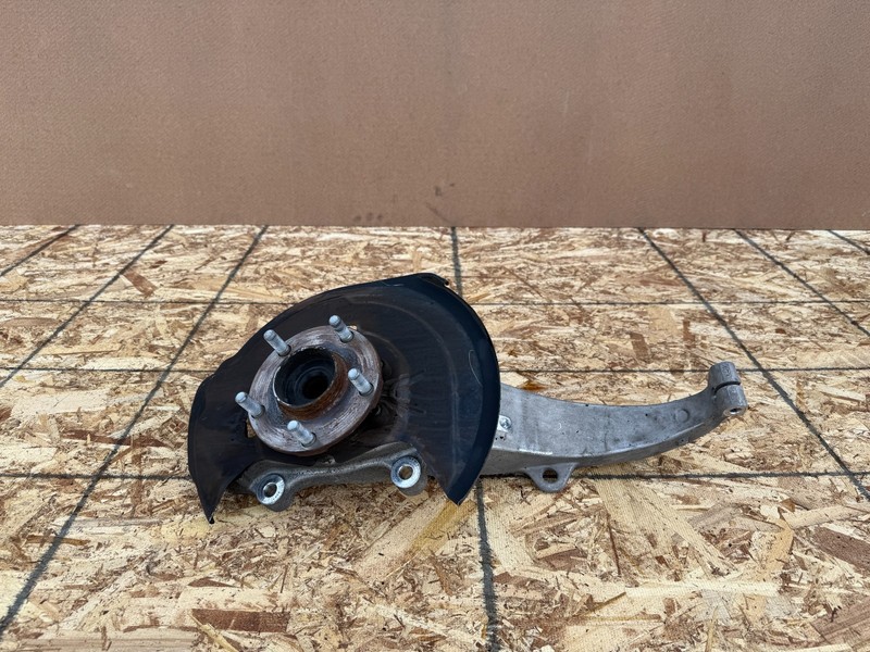 NISSAN 370Z 2009-2021 OEM FRONT RIGHT PASSENGER SPINDLE KNUCKLE W/ BEARING RWD
