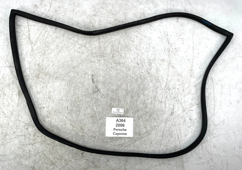 ✅03-10 OEM Porsche Cayenne 955 957 Front Hood Bonnet Engine Weatherstrip Seal