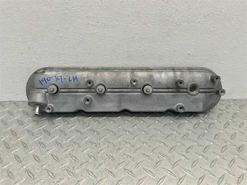 2001-2006 CHEVROLET TAHOE 4.8L 5.3L 6.0L DRIVER ENGINE VALVE COVER OEM 12570697