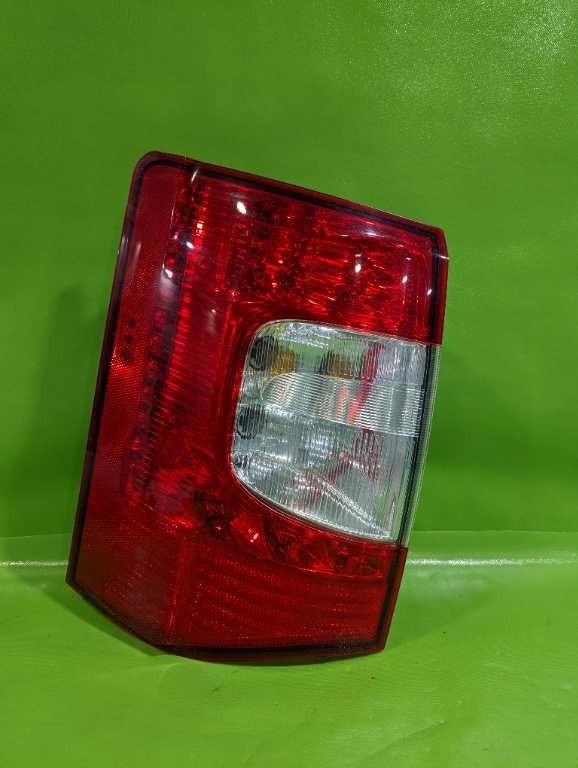 08-16 TOWN COUNTRY DRIVER LEFT TAILLIGHT LAMP OEM 4508-47