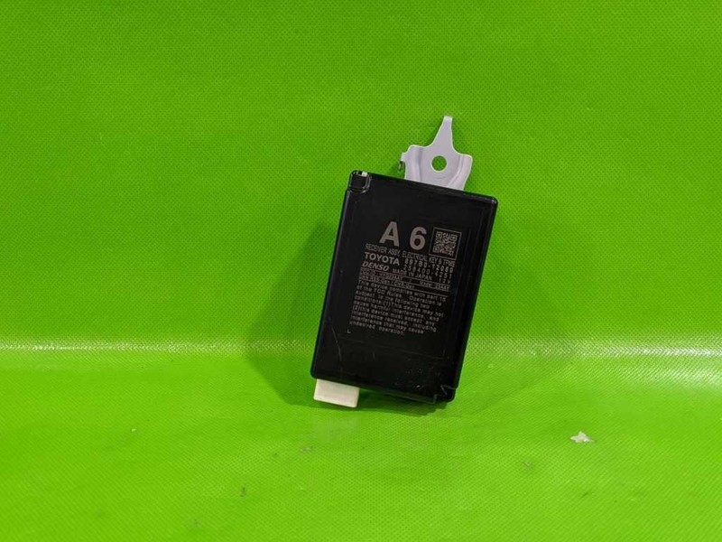 19-25 COROLLA HTBK TPMS TIRE PRESSURE CONTROL MODULE OEM 4284-62