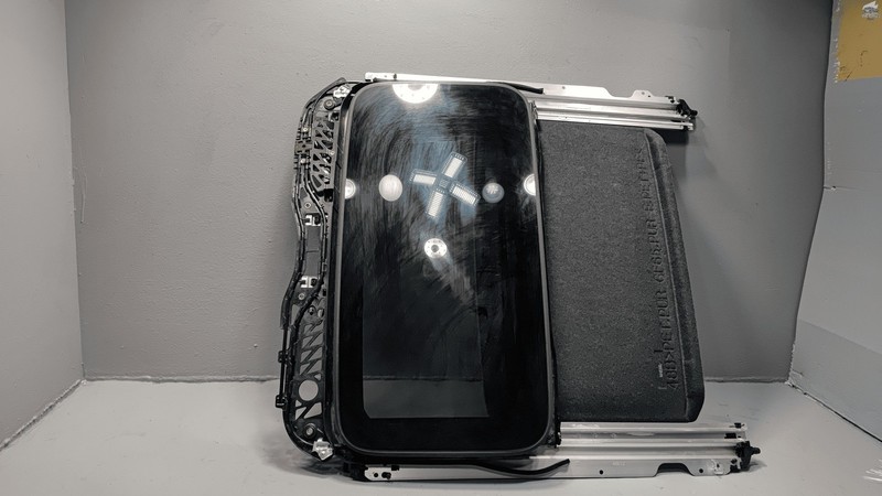 2018-2022 Honda Accord Sunroof Frame Window Glass W/ Motor & Sun Shade OEM Gray