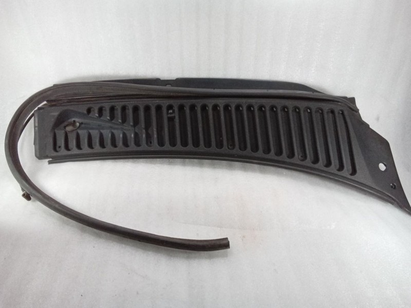 1999-2002 Ford F250 F350 Right Passenger Side Cowl Vent Panel 1C342502222AC