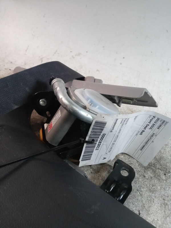 2013 KIA SOUL OEM Silver Seat Belt Buckle 4DR 122K Miles - Used Condition