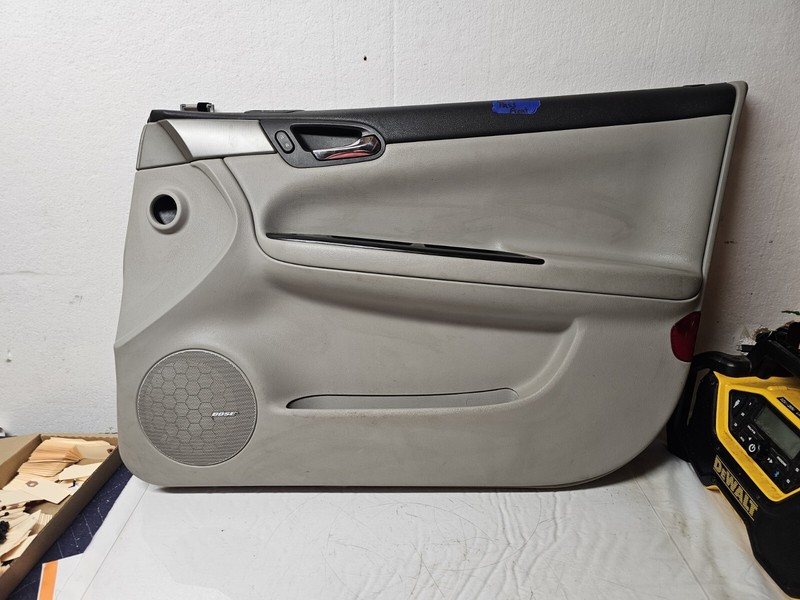 2006CHEVROLET IMPALA SS FrontRIGHT PASSENGER DOOR TRIM PANEL