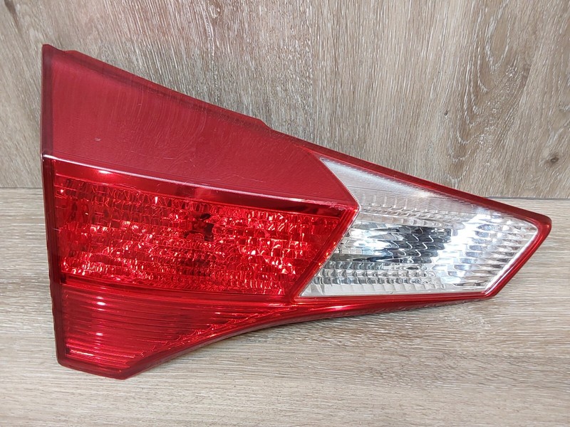 2013-2016 Toyota Rav 4 Left Tail light ASSY OEM PART#81590-0R010