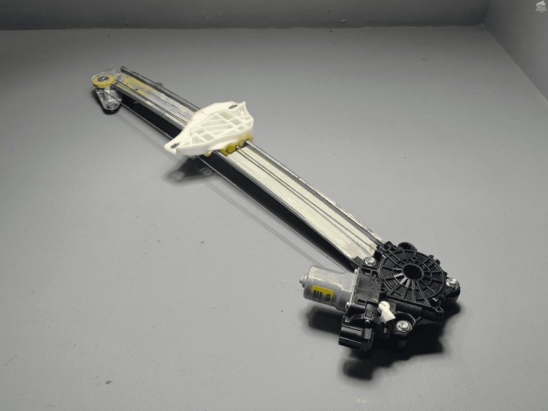 2017-2022 Honda CR-V Front Left Driver Side Door Window Regulator W/ Motor OEM