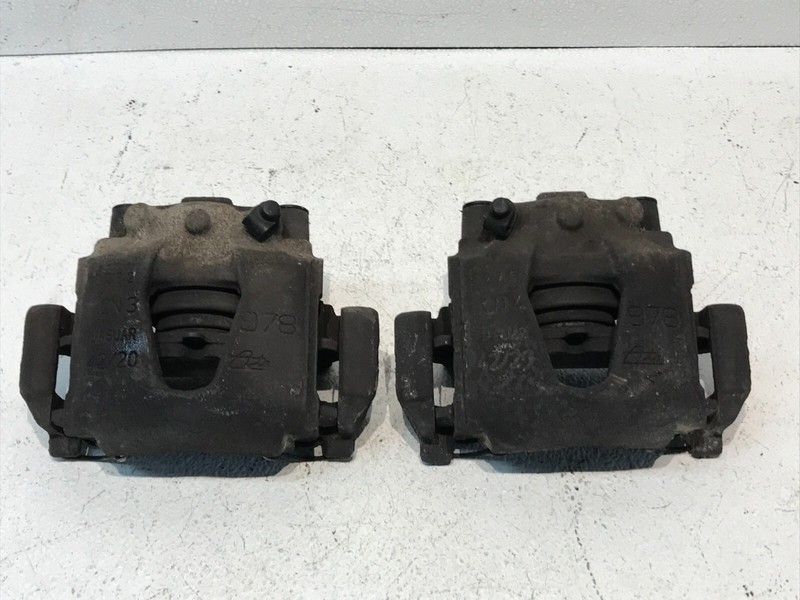 98-03 Jaguar XJ8 Rear Right & Left Side Brake Caliper Set of 2 OEM 79,139k Miles