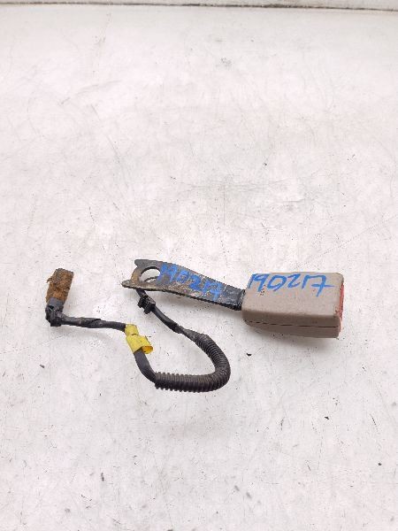 1999 TOYOTA 4 RUNNER PASSENGER SIDE FRONT SEAT BELT BUCKLE ASSEMBLY