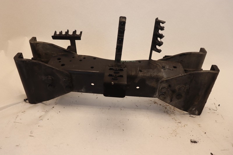 2013-2020 KENWORTH T680 PETERBILT CENTER FRAME CROSSMEMBER A24-6336-002 OEM