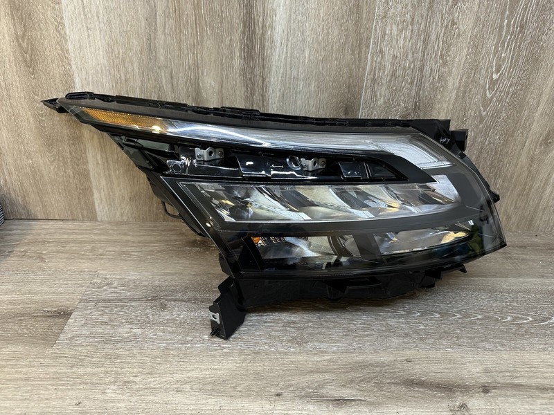 2022-2024 NISSAN PATHFINDER RH HEADLIGHT ASSY OEM