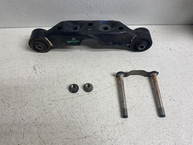2015-2019 Subaru Legacy Outback Rear Differential Bracket Mount Carrier Diff