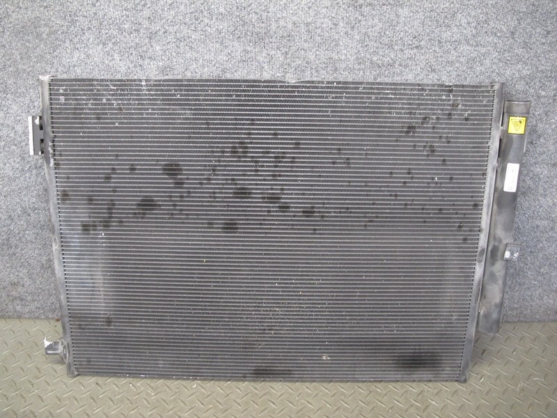 2017-2020 MASERATI LEVANTE M161 A/C AIR CONDITIONING CONDENSER 670009820