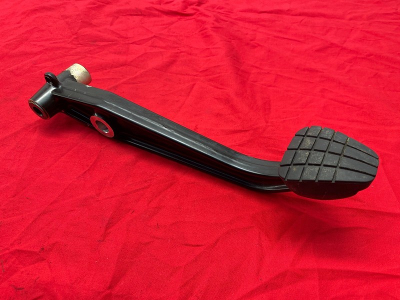 1999-2005 Porsche Carrera 911 996 Manual Transmission Stop Brake Pedal Arm OEM ✅