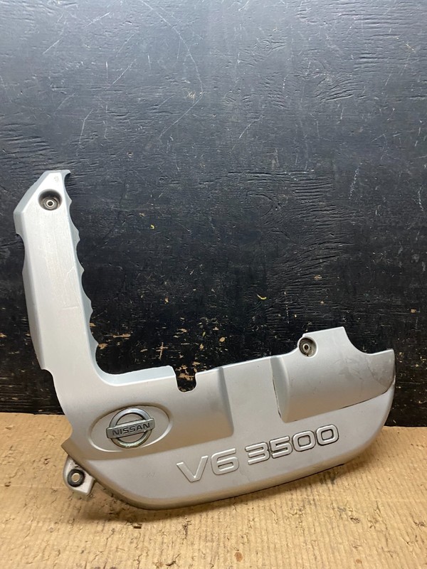 2001 to 2004 Nissan Pathfinder Engine Cover Ornament Y6352 DG