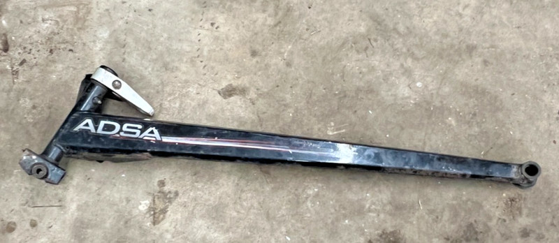 Ski-doo Grand Touring MXZ Summit 500 600 700 800 left hand trailing arm 1999-03