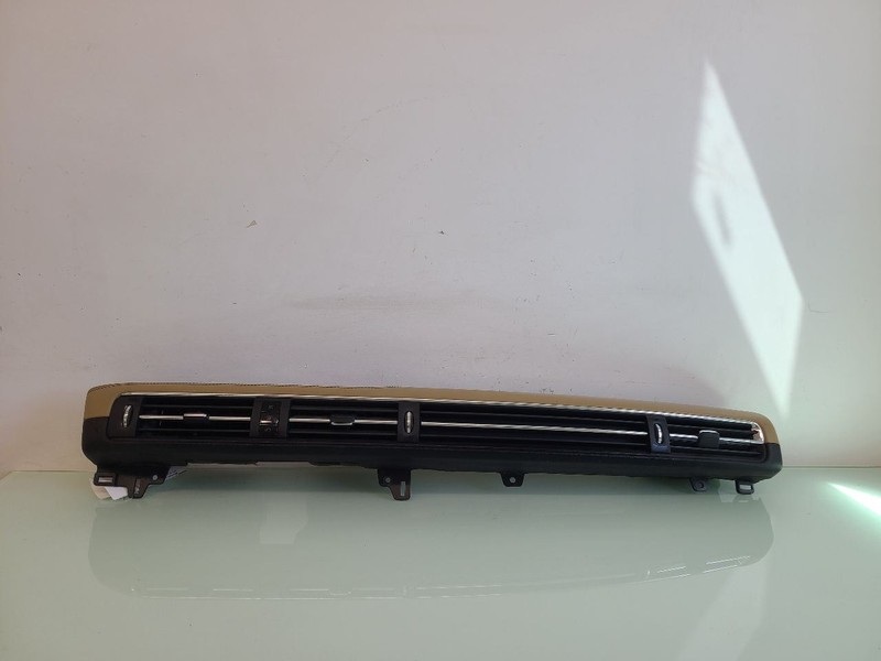 DASH RIGHT SIDE BEZEL MOLDING & AIR VENT FITS 2020 CORSAIR 579986