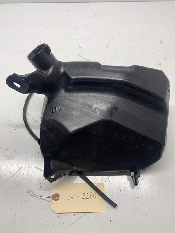 21-22 TESLA MY WINDSHIELD WASHER FLUID TANK RESERVOIR OEM 1490400-00 2286 S24