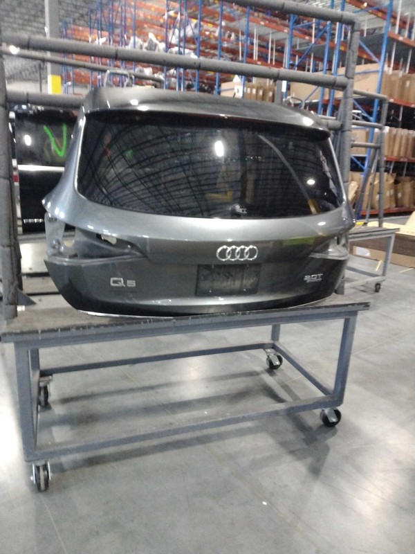 Used Deck Lid fits: 2016 Audi Q5 spoiler w/o sport appearance package Grade A