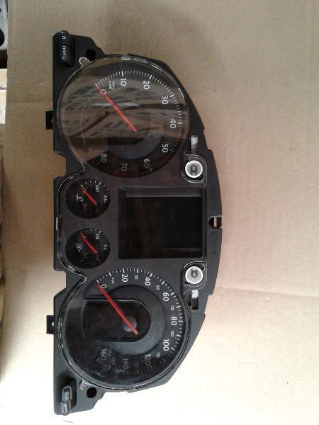 09 PASSAT Speedometer Cluster MPH US Market