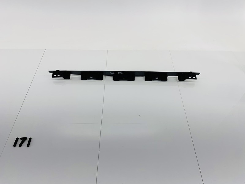 17-20 FIAT 124 SPIDER ABARTH FRONT BUMPER CENTER MIDDLE GRILLE PANEL COVER OEM