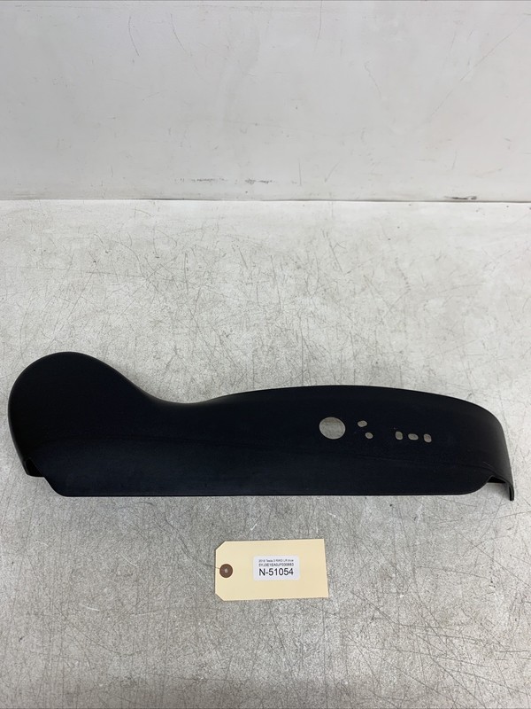 17-21 TESLA MODEL Y/3 FRONT RIGHT SEAT RAIL TRIM COVER 1098348-00-E 51054 B56